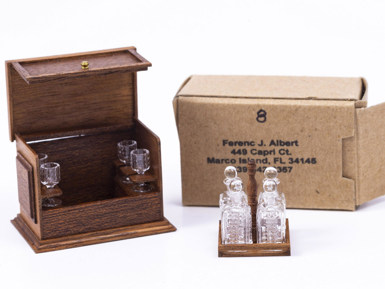 Ferenc Albert Table Top Cellarette with 4 Decanters & 4 Glasses in Taller Targioni Box (1 of 10)