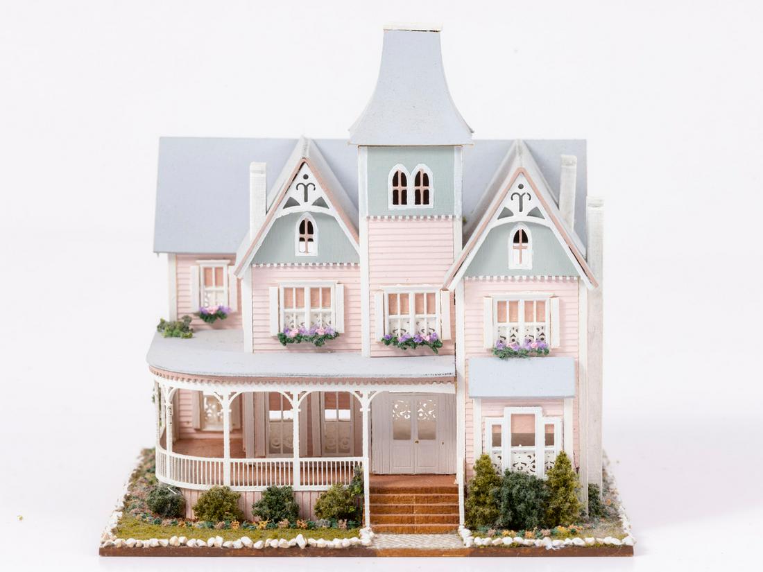 1/144 Scale Floridian Victorian Dollhouse By Pat Russo (1 of 6)
