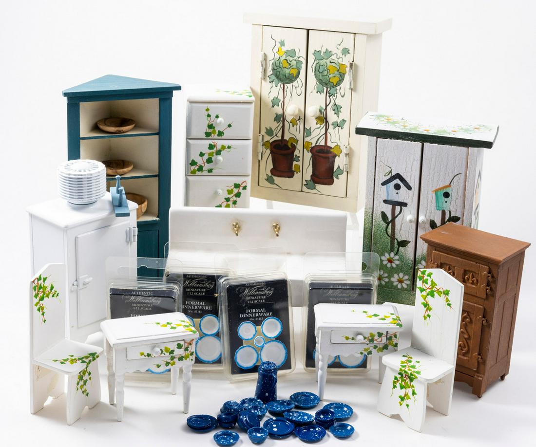 Painted Kitchen Furniture Variety Lot (1 of 8)