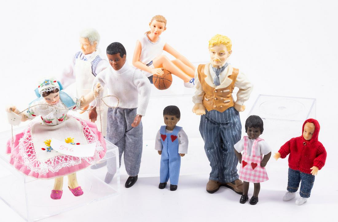 Variety of 6 Different Dolls (1 of 7)