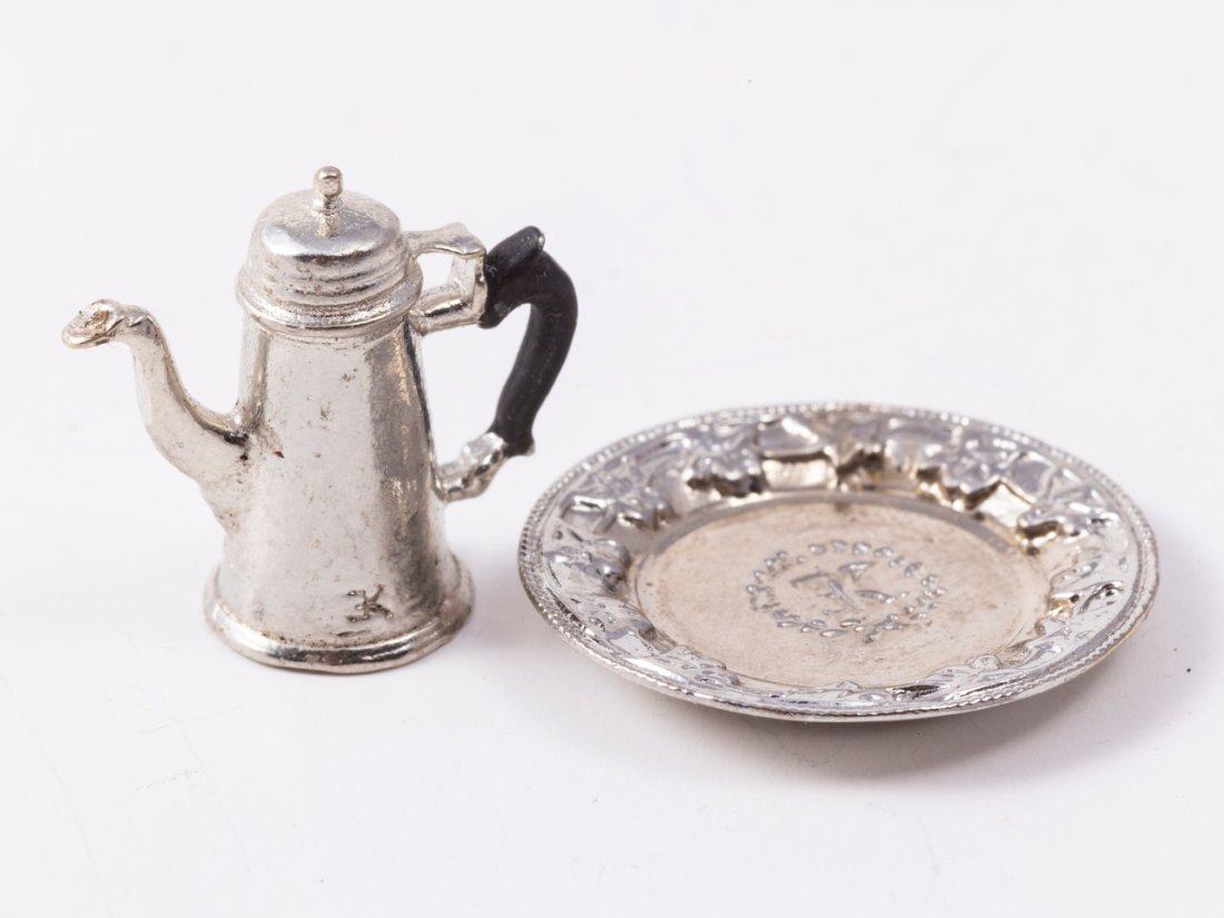 Eugene Kupjack Sterling Silver Coffee Pot & Charger Plate (1 of 7)