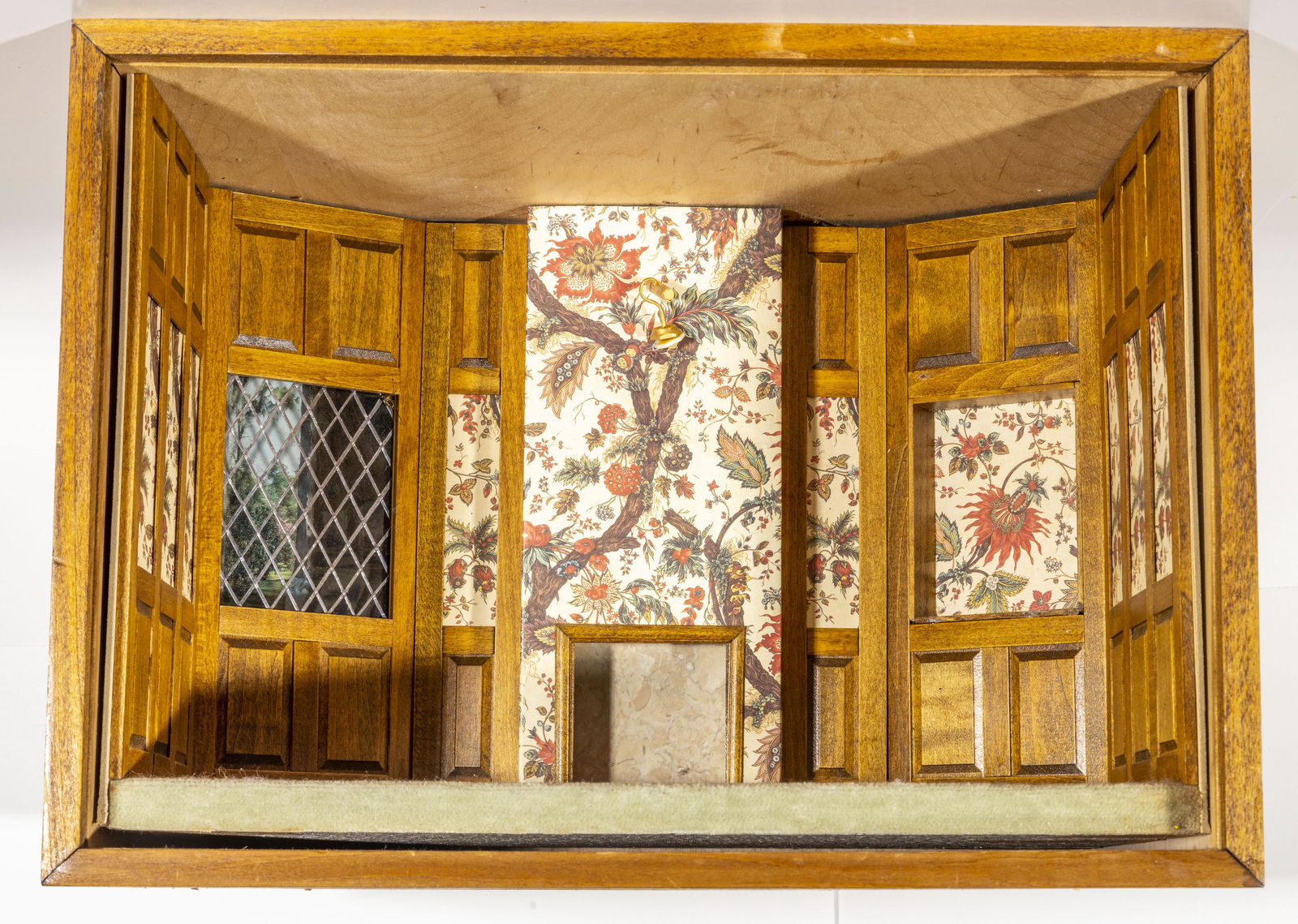 Paneled Roombox with Fireplace & Angled Windows (1 of 5)