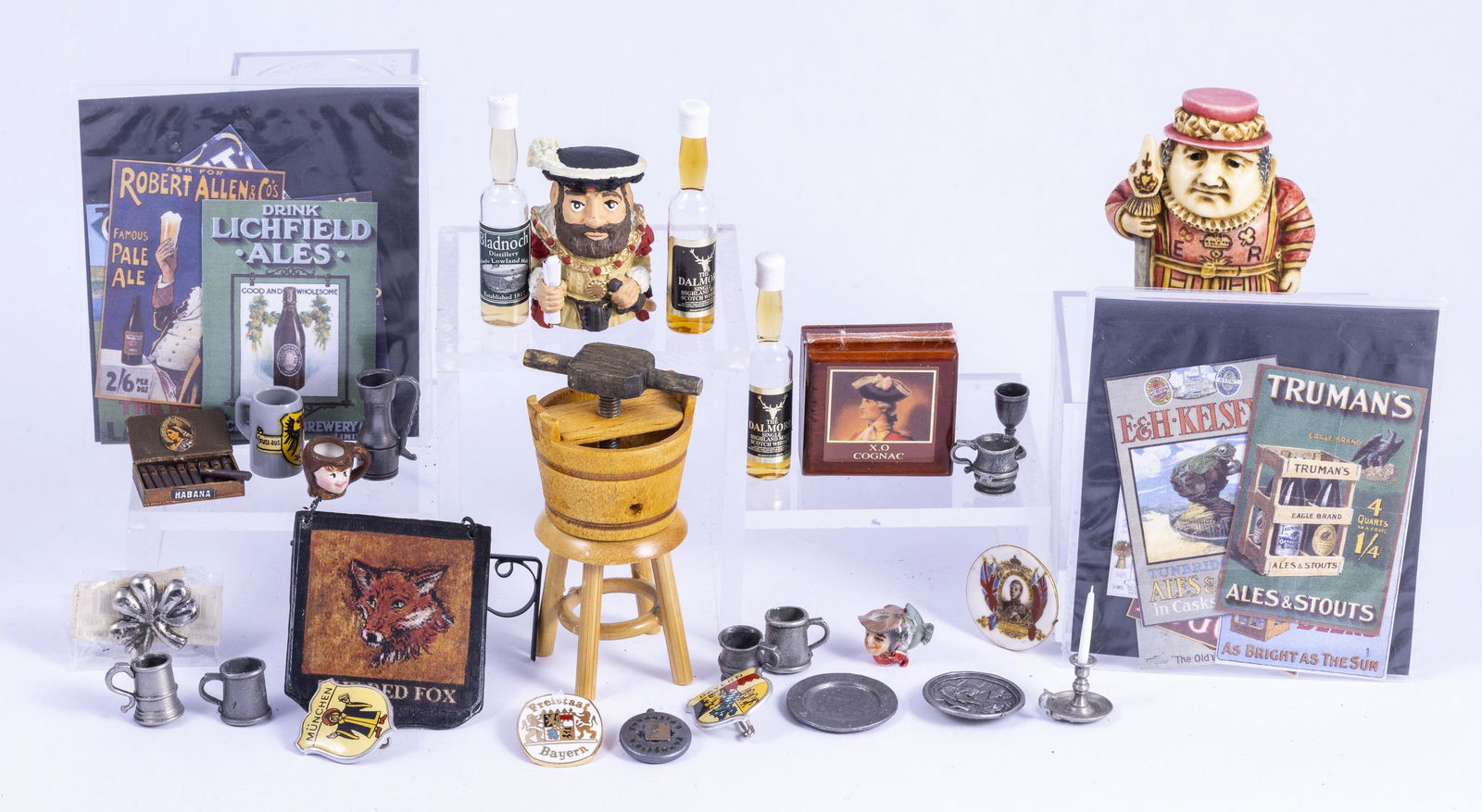 English Pub Accessories with Beefeater (1 of 10)