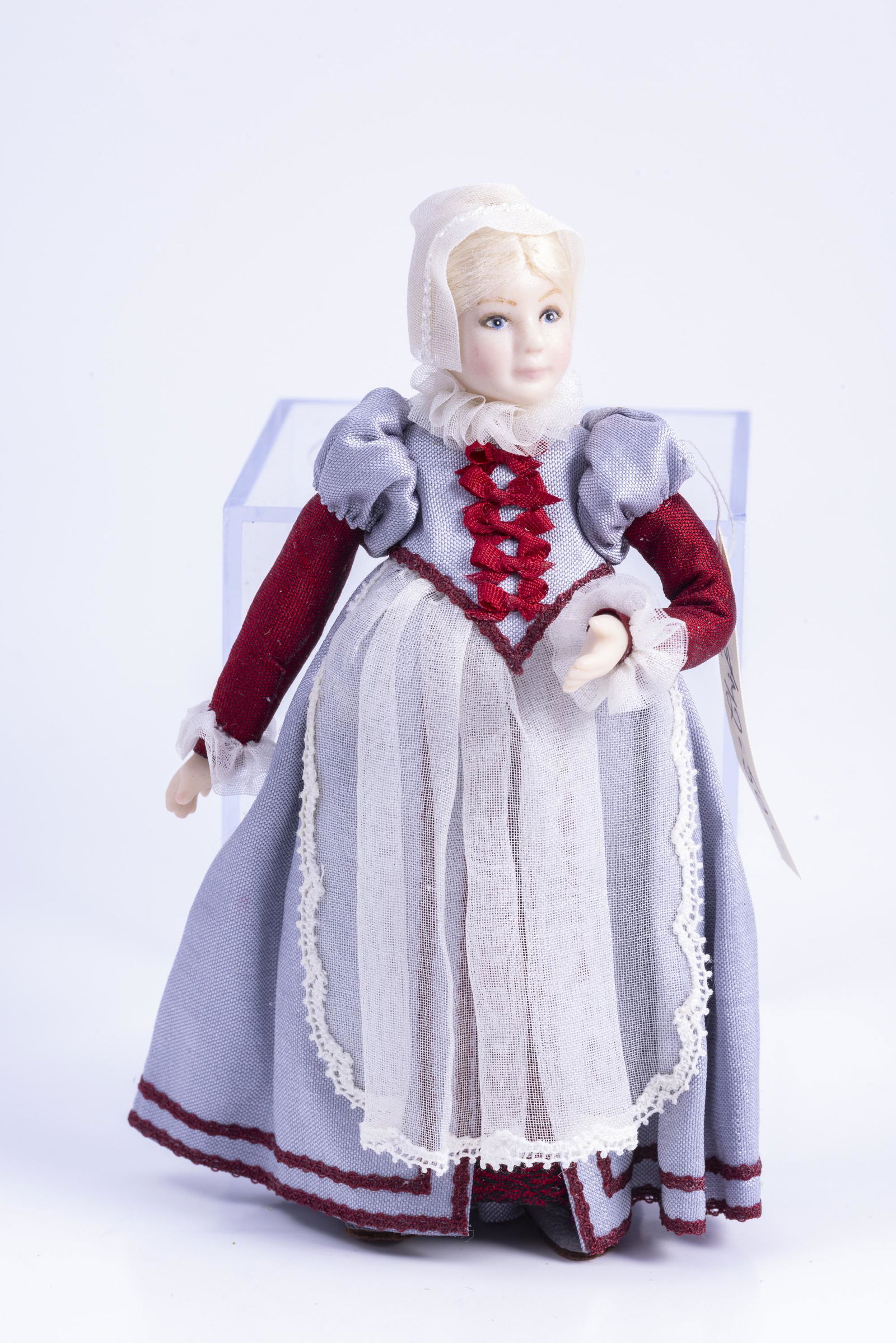 European Little Girl in Dutch Outfit, Porcelain (1 of 6)