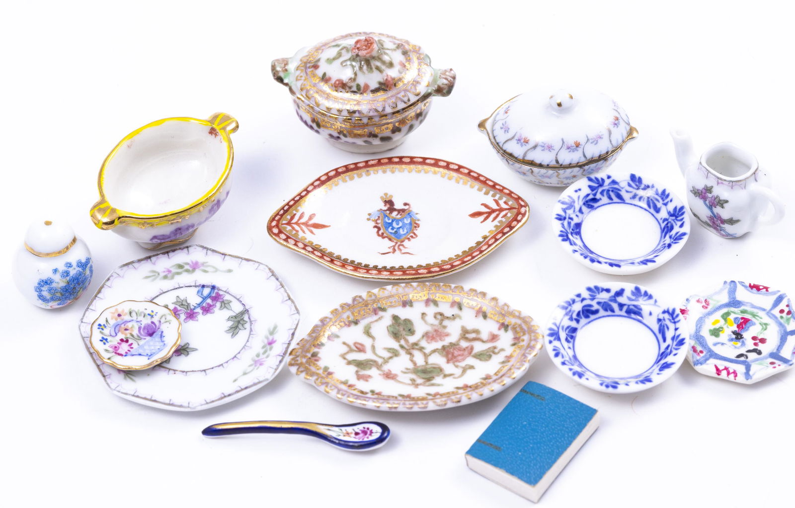 Porcelain Variety Including Bespaq & Beate (1 of 8)