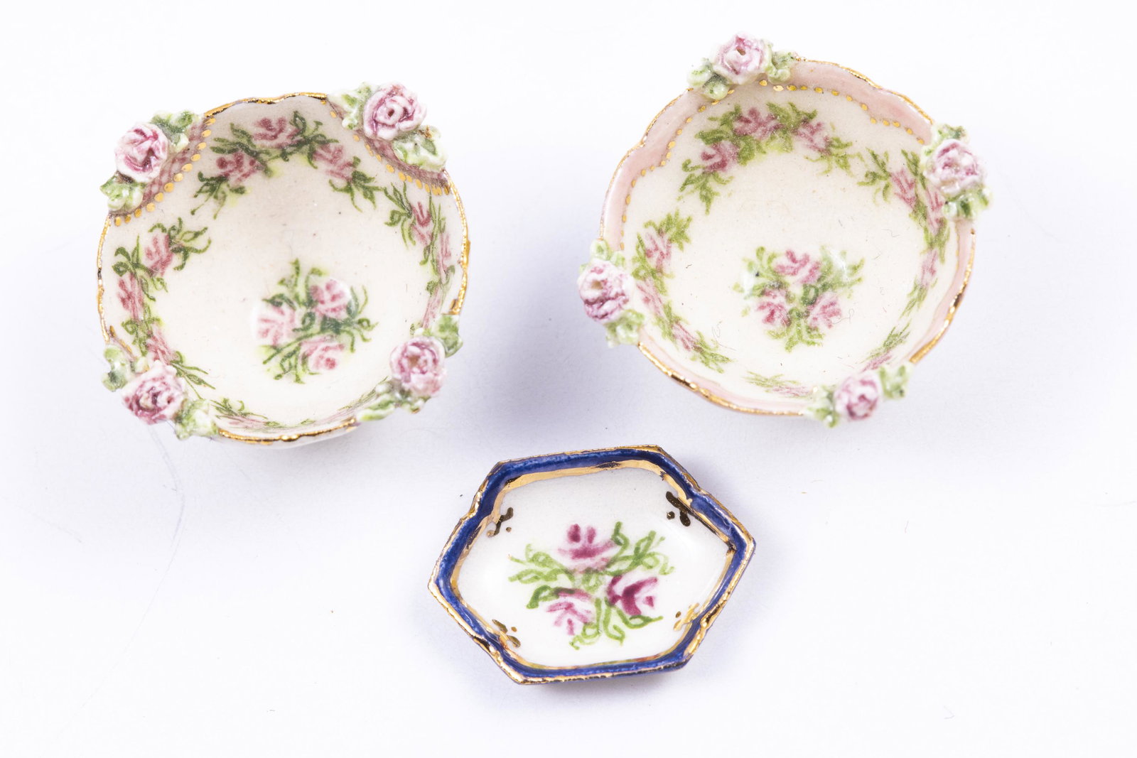 Jean & Teresa Welch Pair Floral Bowls & Pink Tray (1 of 5)