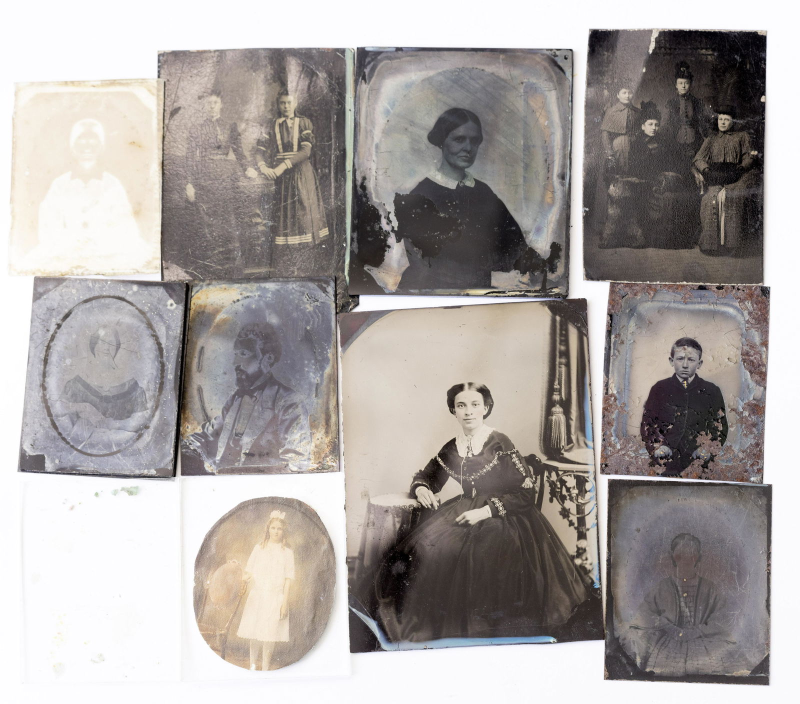 Antique Black & White Pictures in Glass Slides (1 of 7)