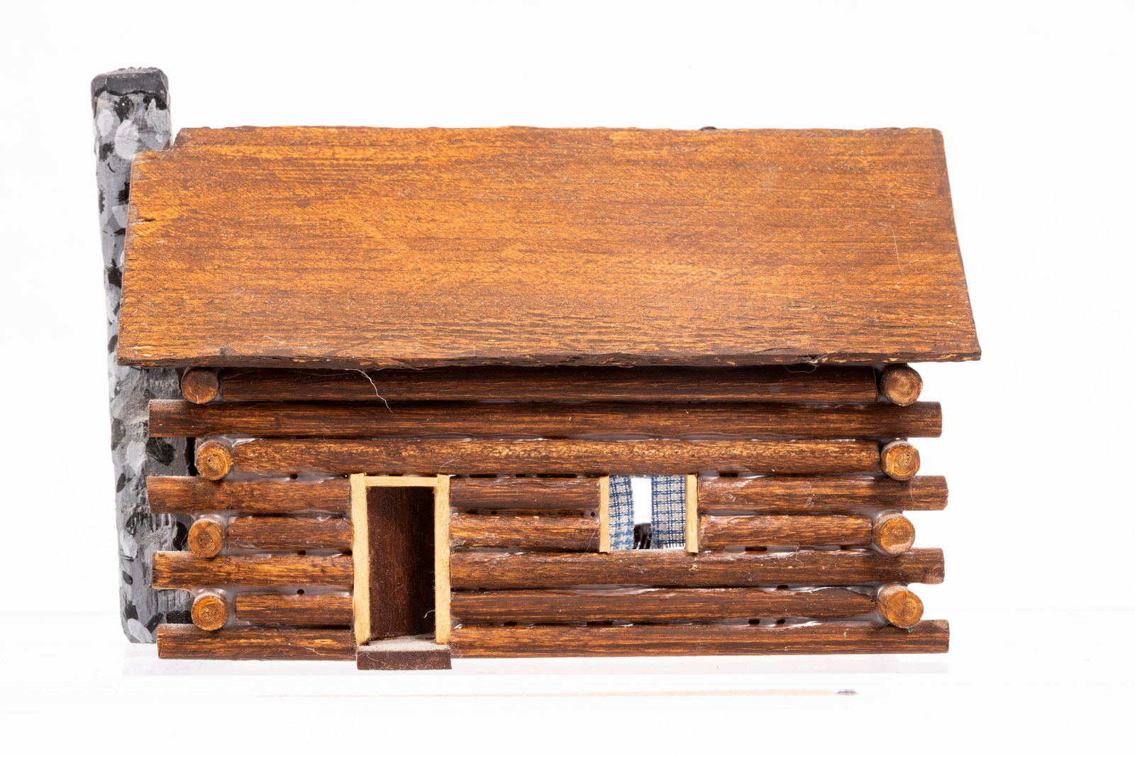 1:144 Scale Log Cabin & 1:144 Scale Little Dollhouse Decorated (1 of 9)