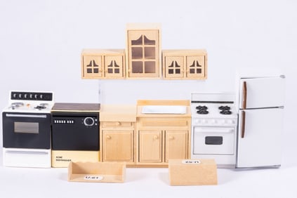 1/2" Half Scale Kitchen Furniture