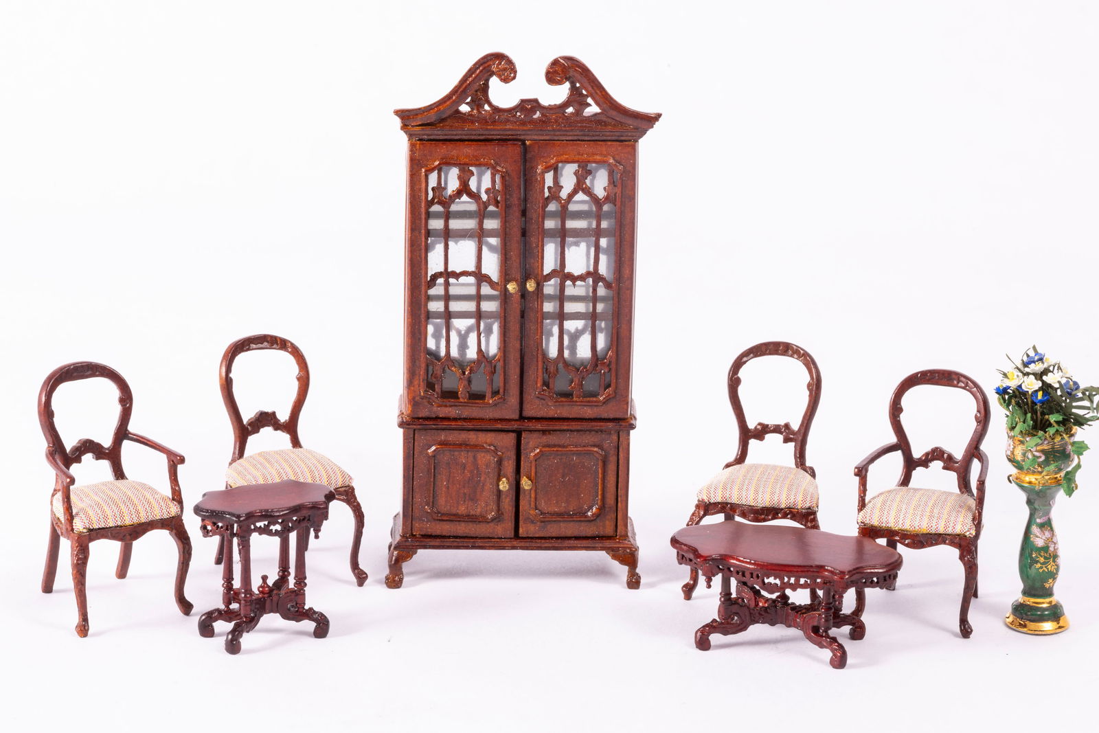 Dining Room Chairs, China Cabinet, Tables & Jardiniere (1 of 10)