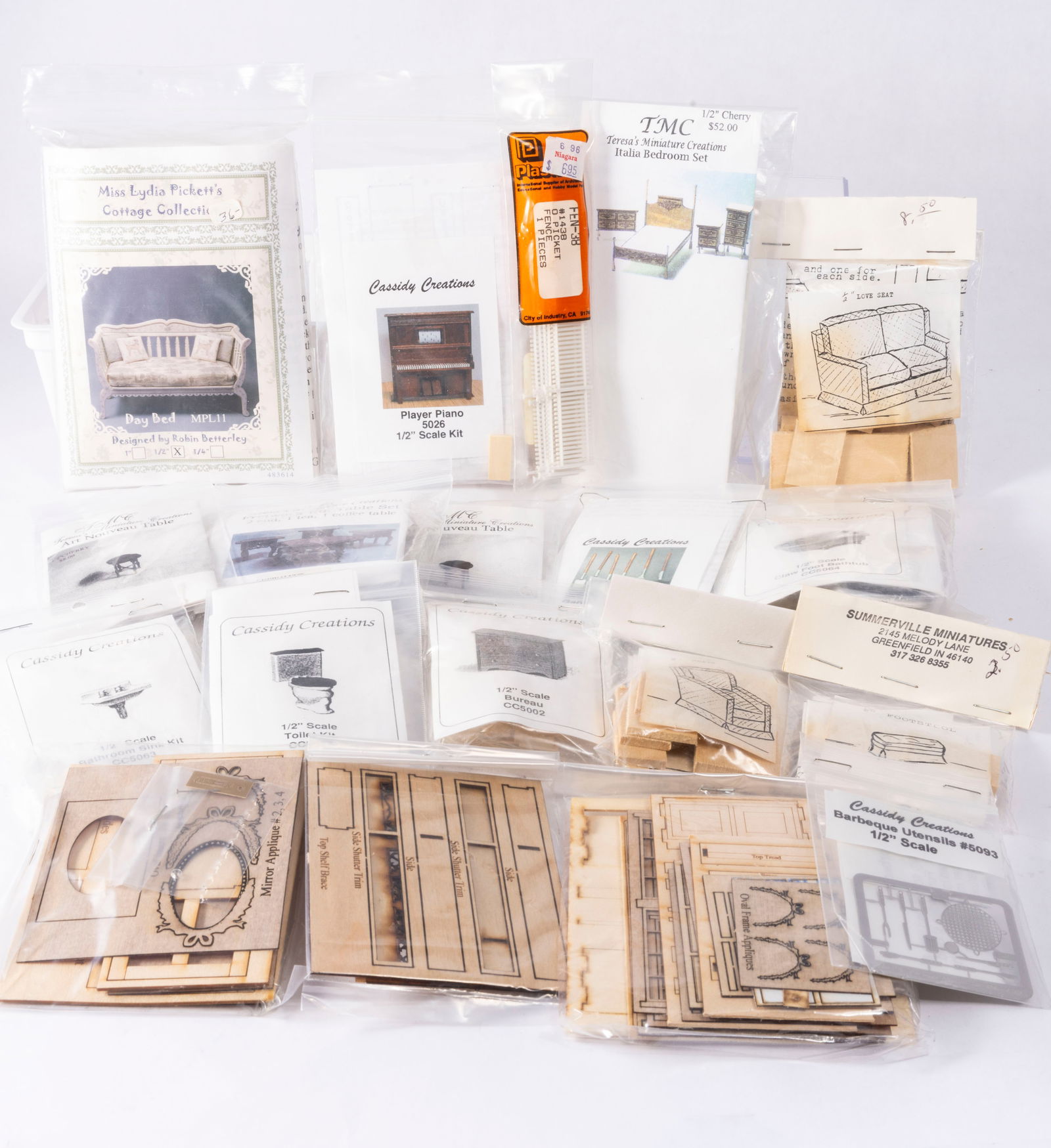 1/2" Half Inch Scale Kits Assortment with Robin Betterly, TMC, Cassidy & Summerville (1 of 8)