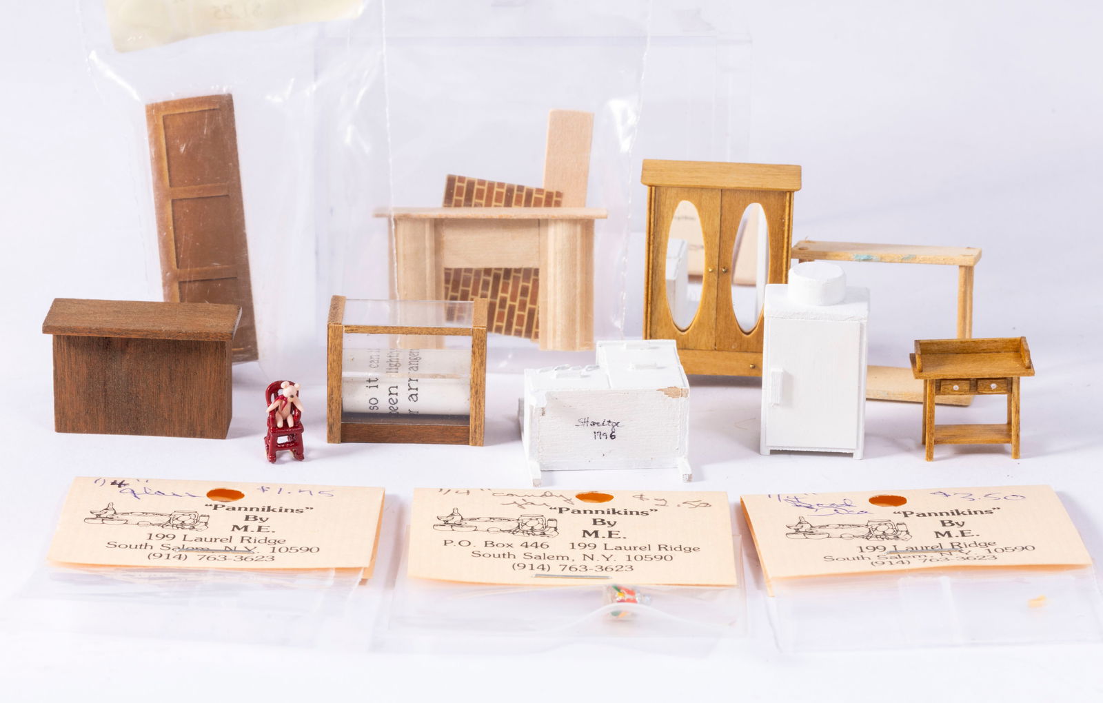 1/4" Quarter Inch Scale Furniture Sue Hoeltge (1 of 9)