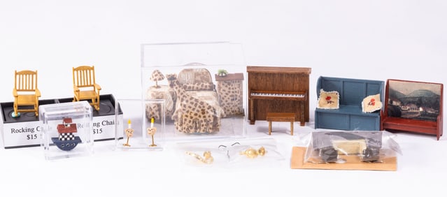 1:48 Scale Assorted Furniture & Accessories Lot
