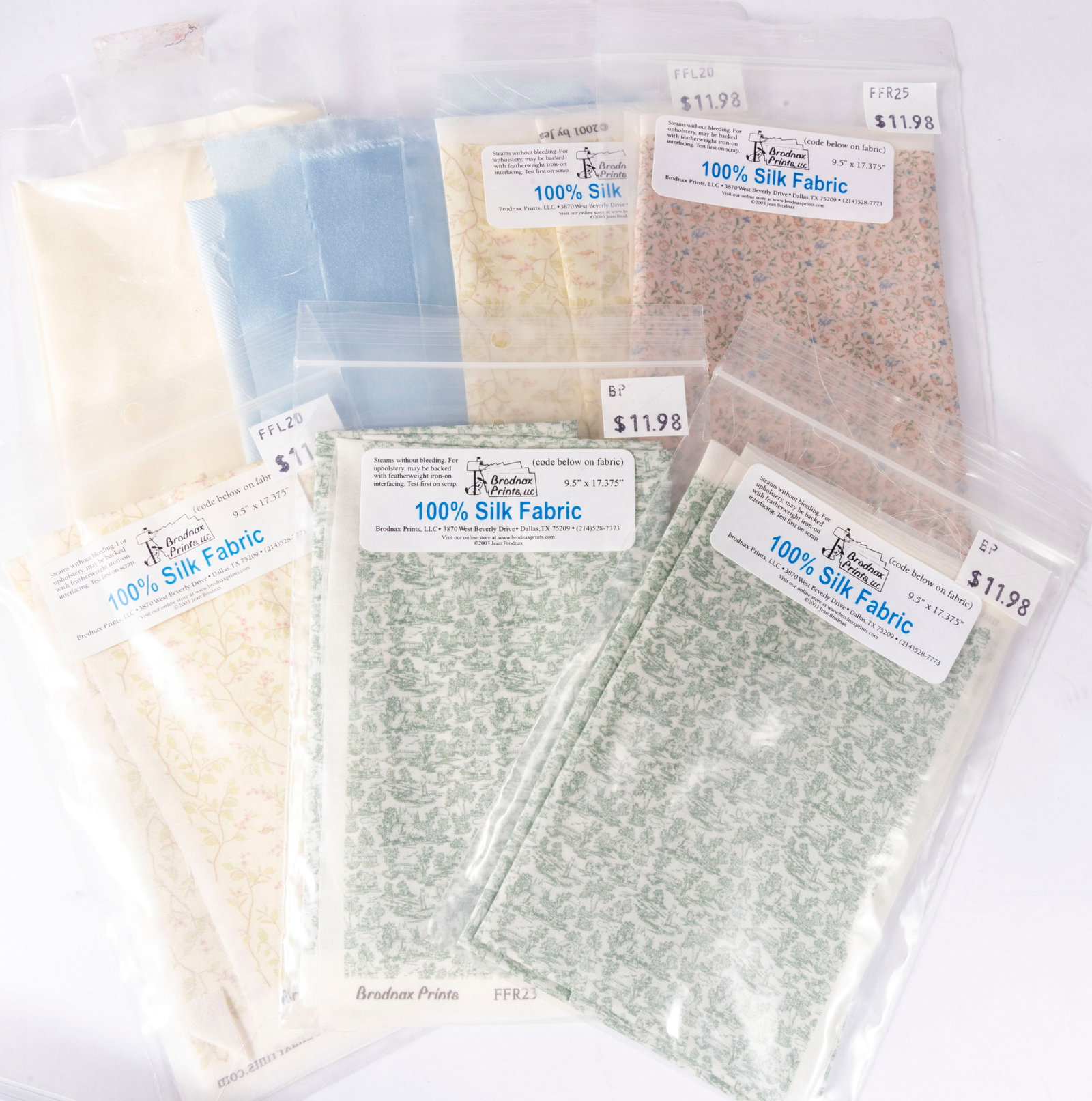 Broadnax 1/2" Scale Silk & Fabrics: 1/2" Scale Broadnax and other silks and fabrics assortment.
