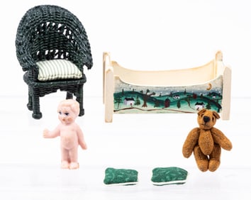 Karen Steely 1/2" Painted Bed - Child's Room Items