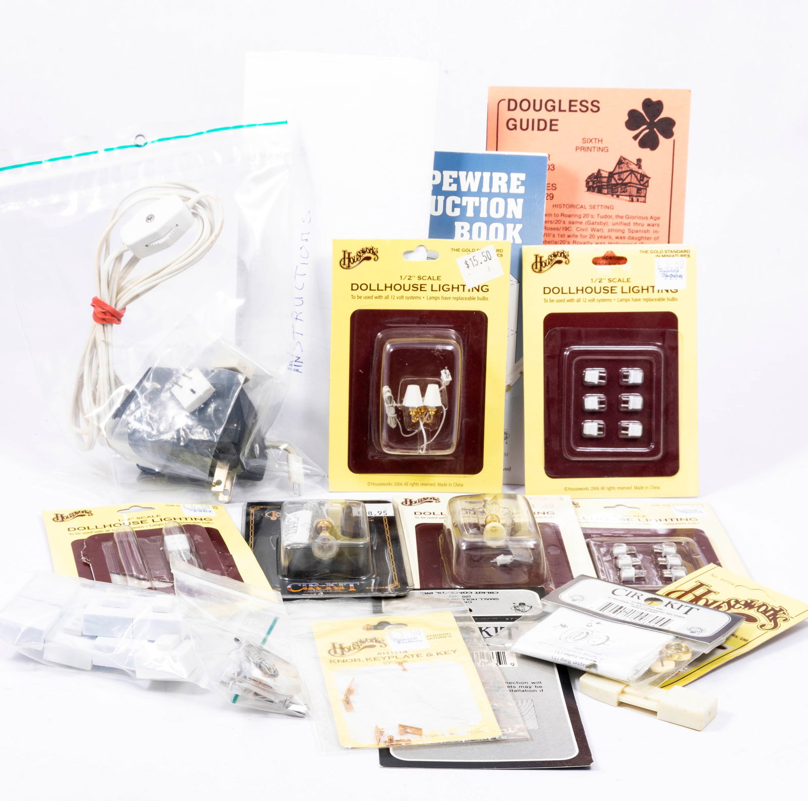 Half Scale Lighting by Houseworks - 1:24 Scale (1 of 5)