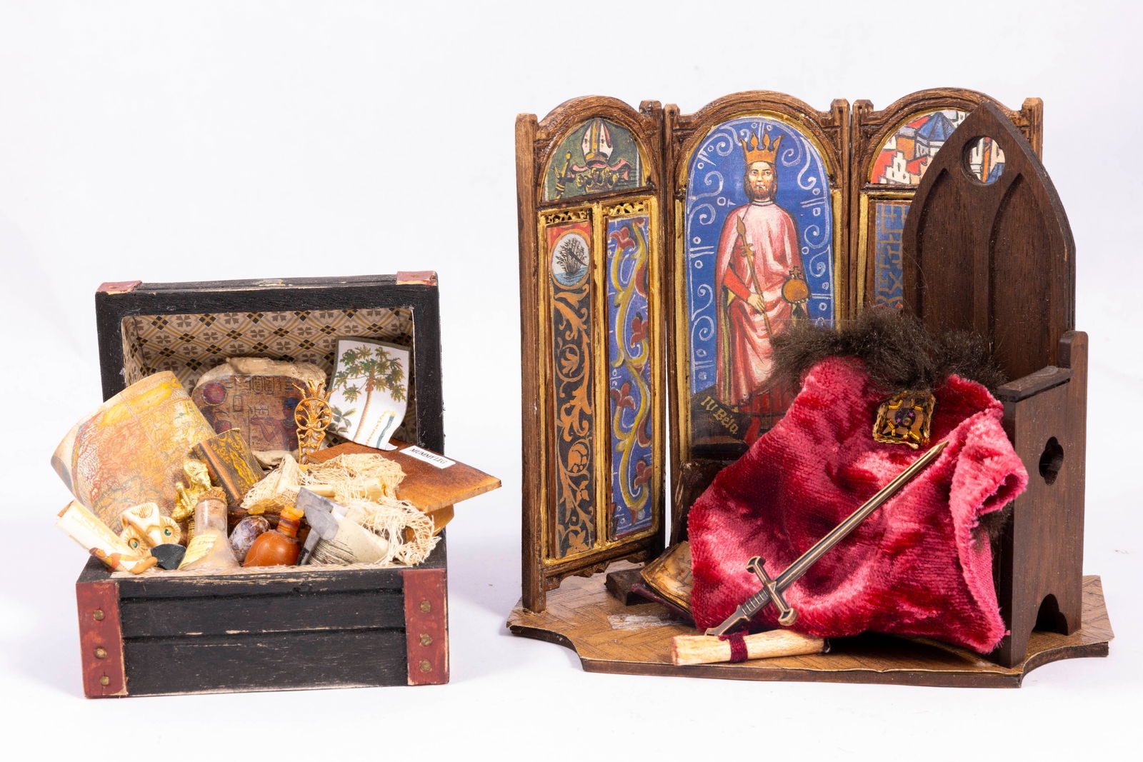 King Arthur Throne Chair Vignette for a Museum with Decorated Trunk (1 of 9)