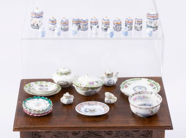 Bespaq Large Assortment of Canisters, Plates & Dishes