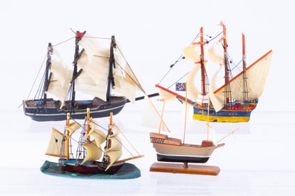 Assortment of 4 Ships For Display