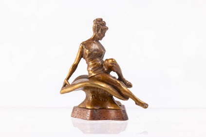 Jim Pounder Colleen Statue - Bronze