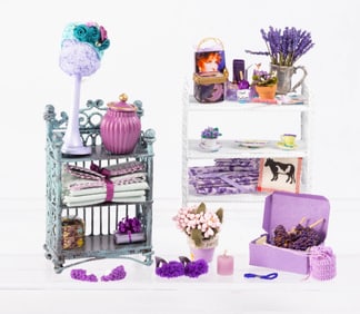 Pretty in Purple - Ladies Bathroom & Accessories Decorated in Purples