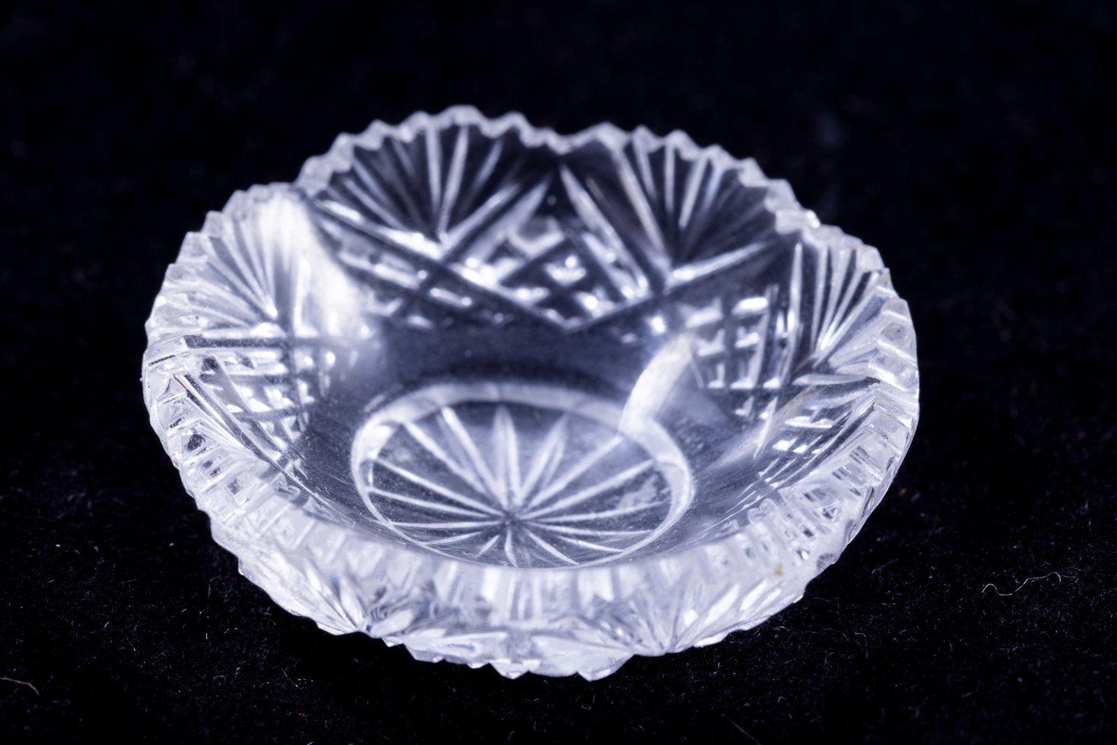 Jim Irish Patterned Cut Crystal Bowl: Jim I rish patterend cut crystal bowl. A low dish with nice detail and patterns in the bowl.