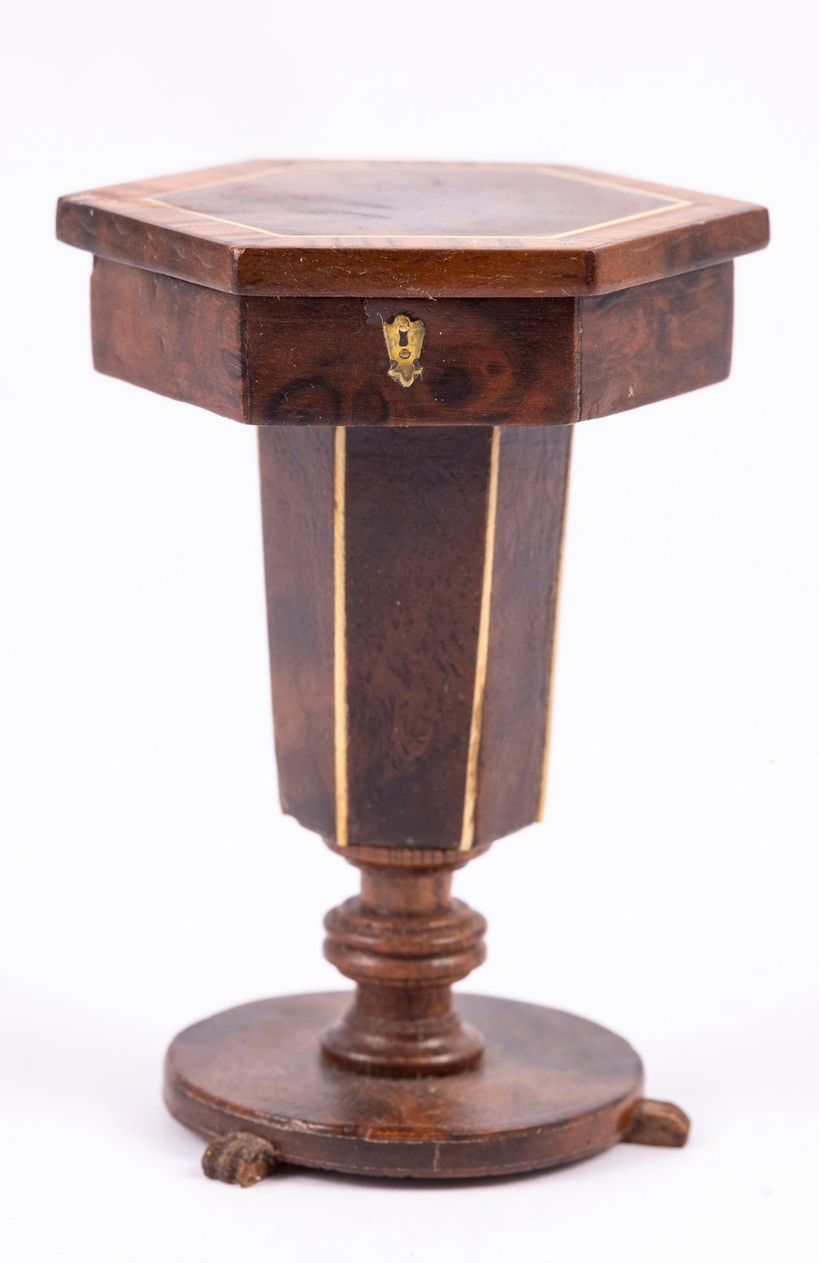 Jeff Dente Sewing Stand - Burl Wood: Burl wod sewing sand that opens by Jeff Dente.
