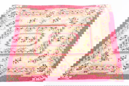Pretty Floral Design Needlepoint Rug