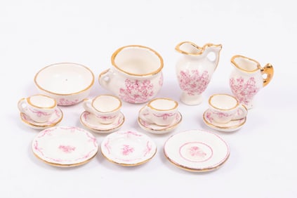 Pink & White Dinner Service Made of Metal