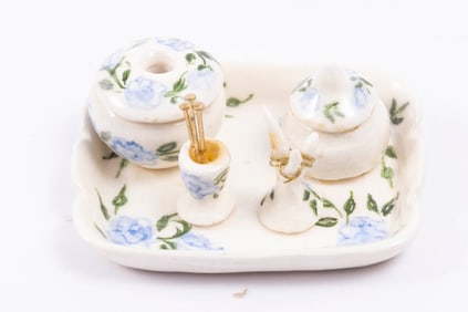 Vintage Porcelain Ladies Vanity with Blue Floral D?cor - 5 Piece Vanity Set