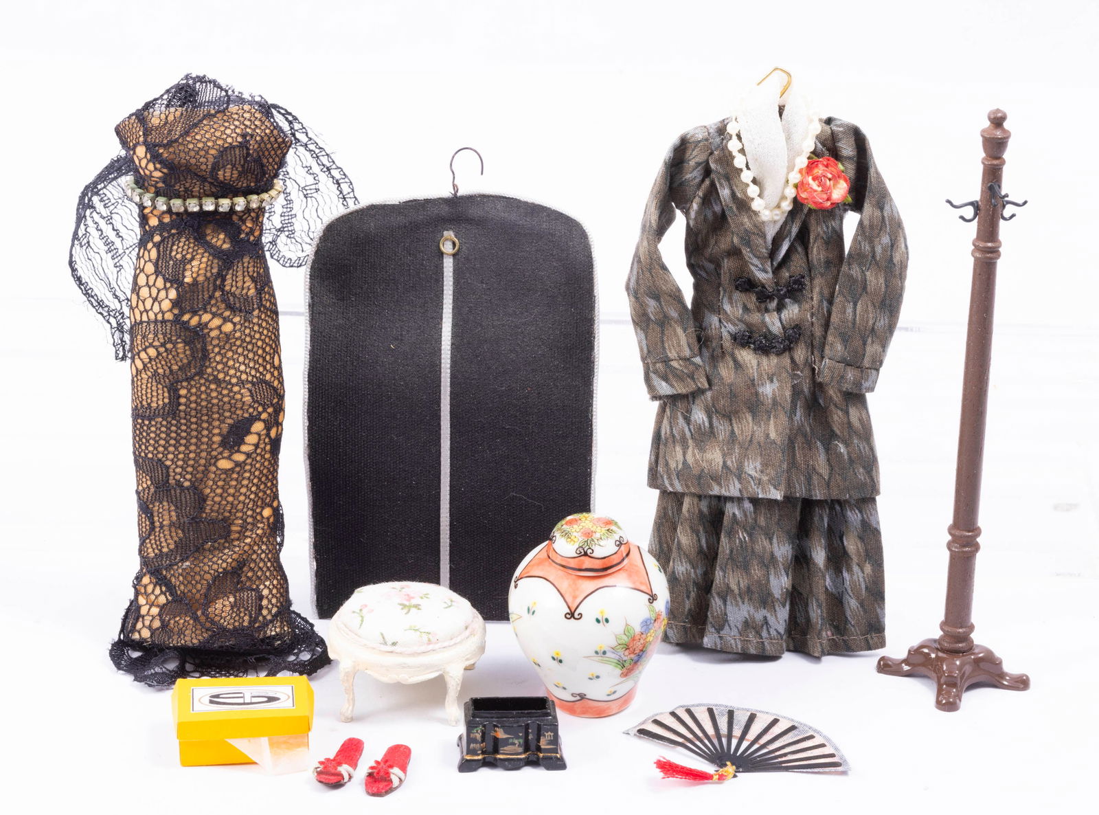 Ladies Dress & Shoes with Accessories (1 of 9)