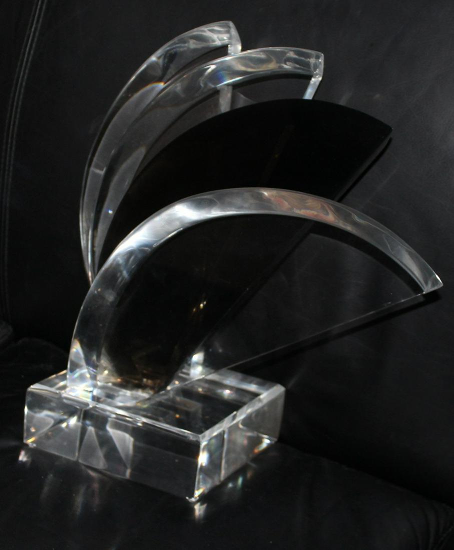 Moderm Mid-Ce. Lucite Sculpture (1 of 2)