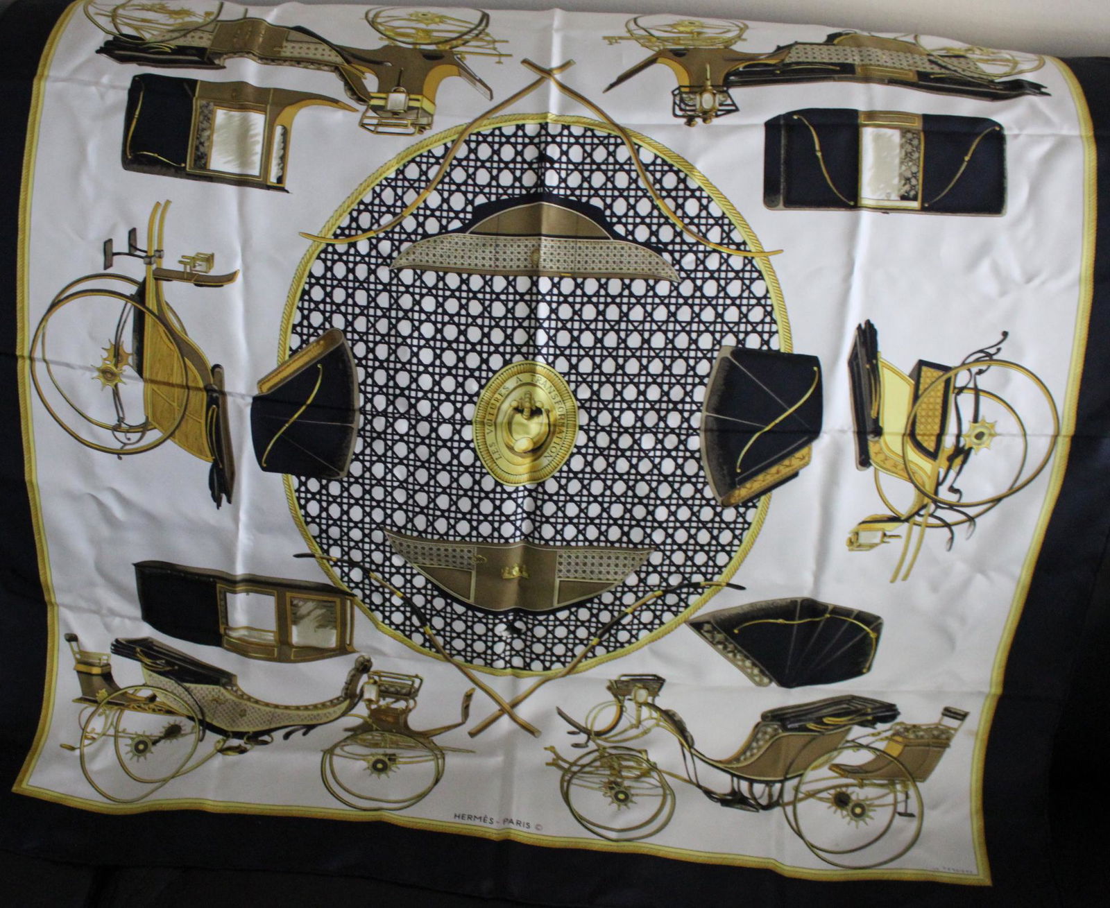 Hermes Authentic Silk Scarf (1 of 3)