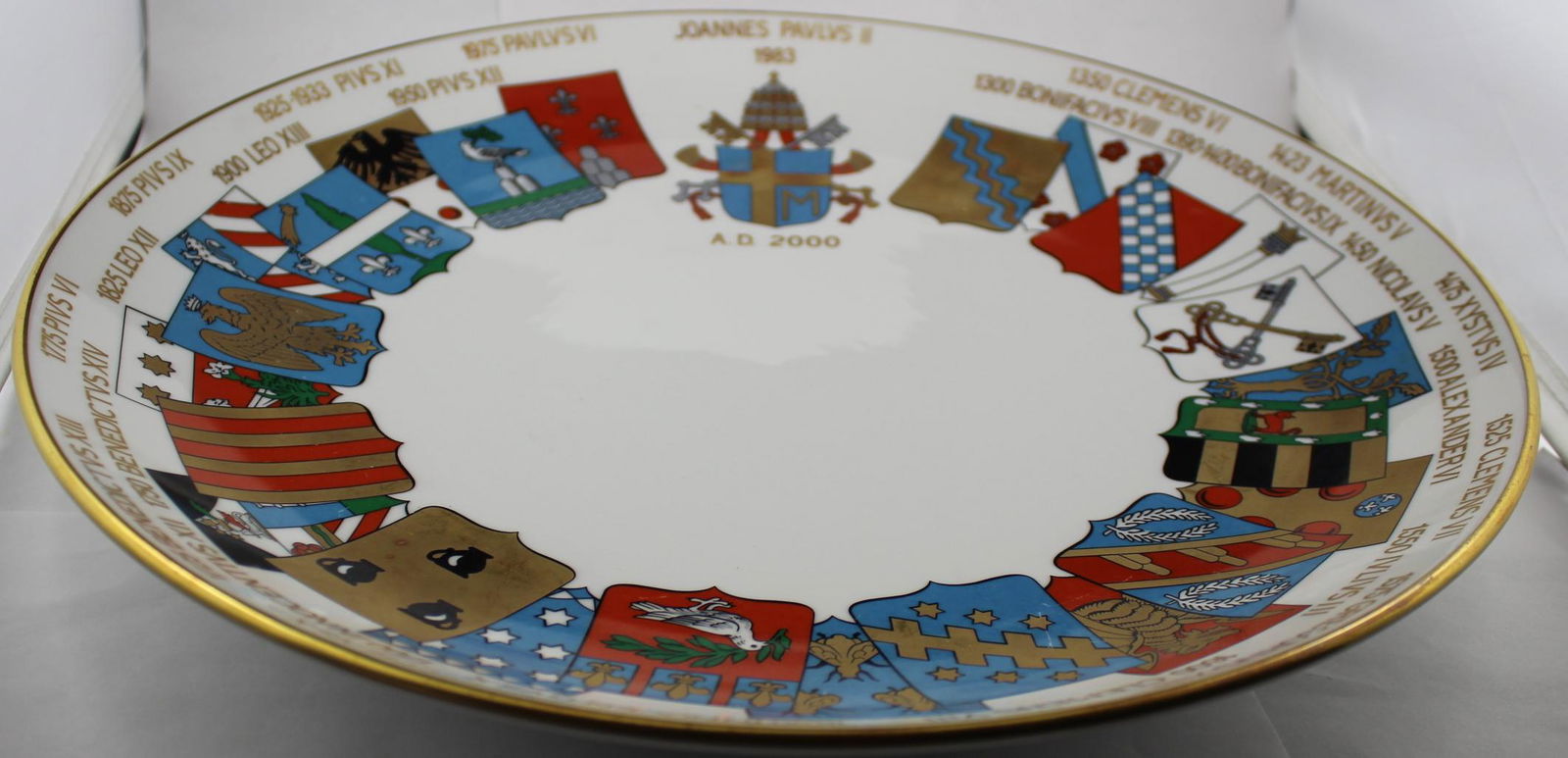 Ginori Collectors Charger: Richard Ginori Comemorative Plate Charger - Anno Domini 2000 Vatcan Pope NIB. Multi Colored Enamelled and Coin Gold Decorations.Size 13 7/8"diameter. Marked. Fine Condition.