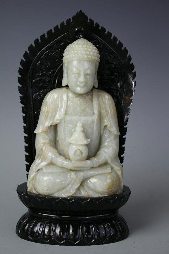 Hetian White Jade Figure Of Budda With Spinach Green (1 of 8)