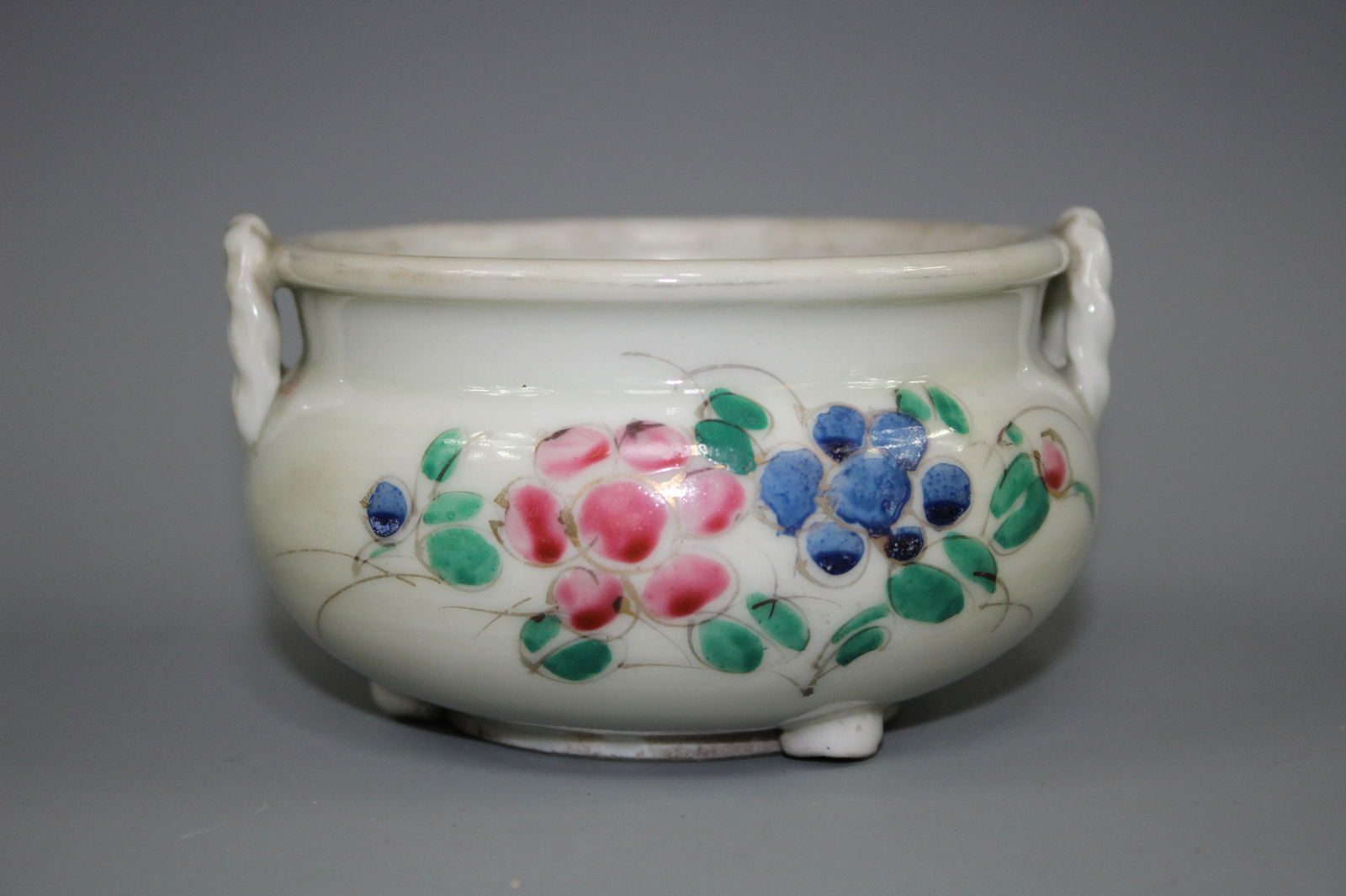 A Five-Color Porcelain Tripod Censor, Qing Dynasty (1 of 5)