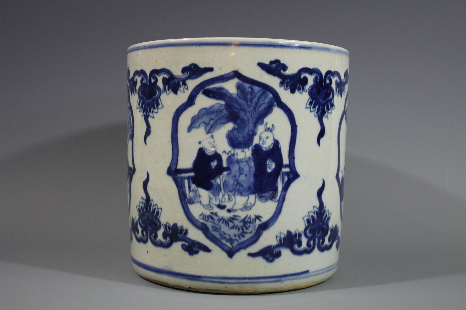 A Blue and White Oval Pot, Early Qing Dynasty (1 of 7)