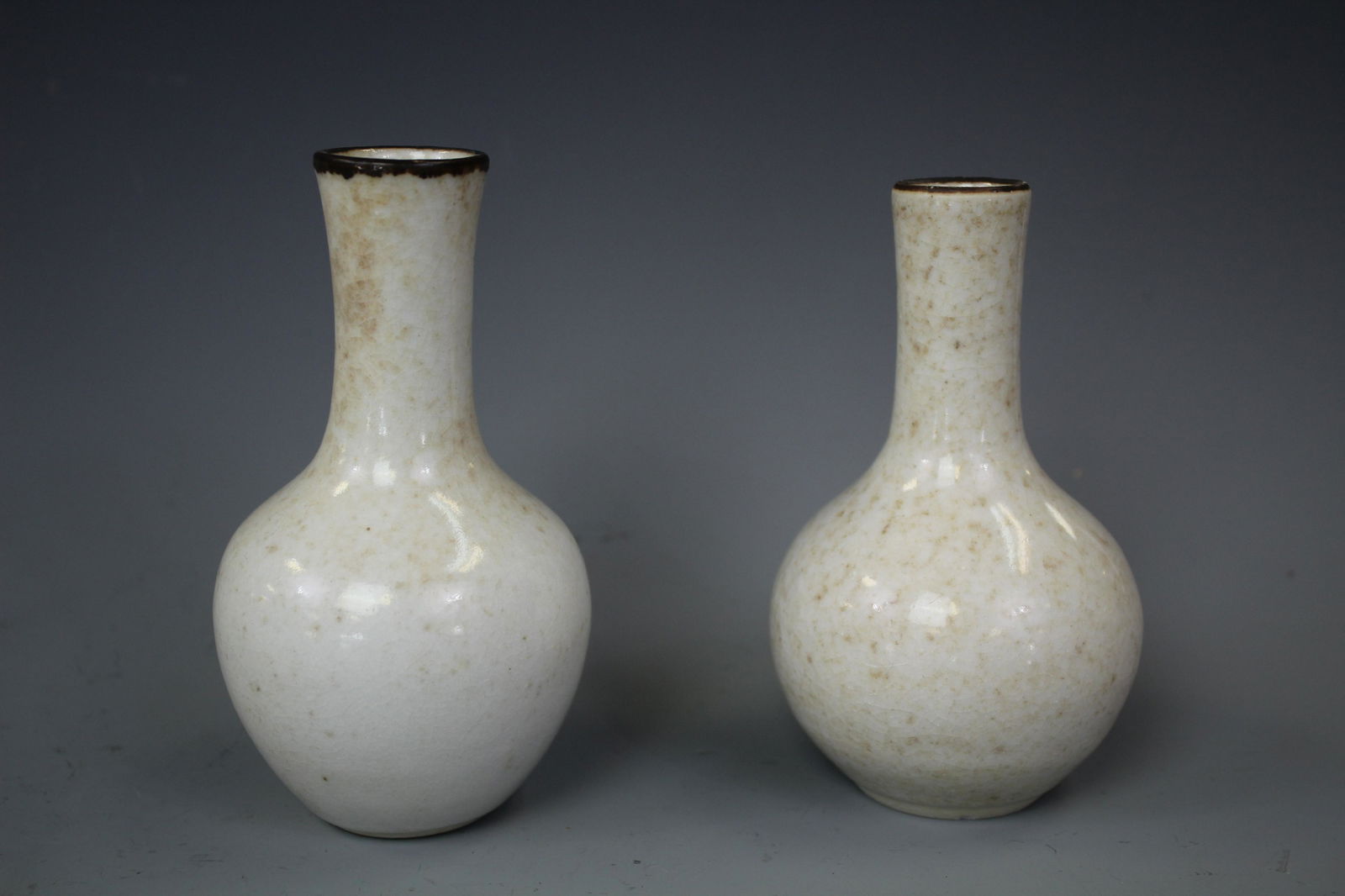 Two Small Tianqiuping Vases, Chenghua Mark Ming (1 of 3)