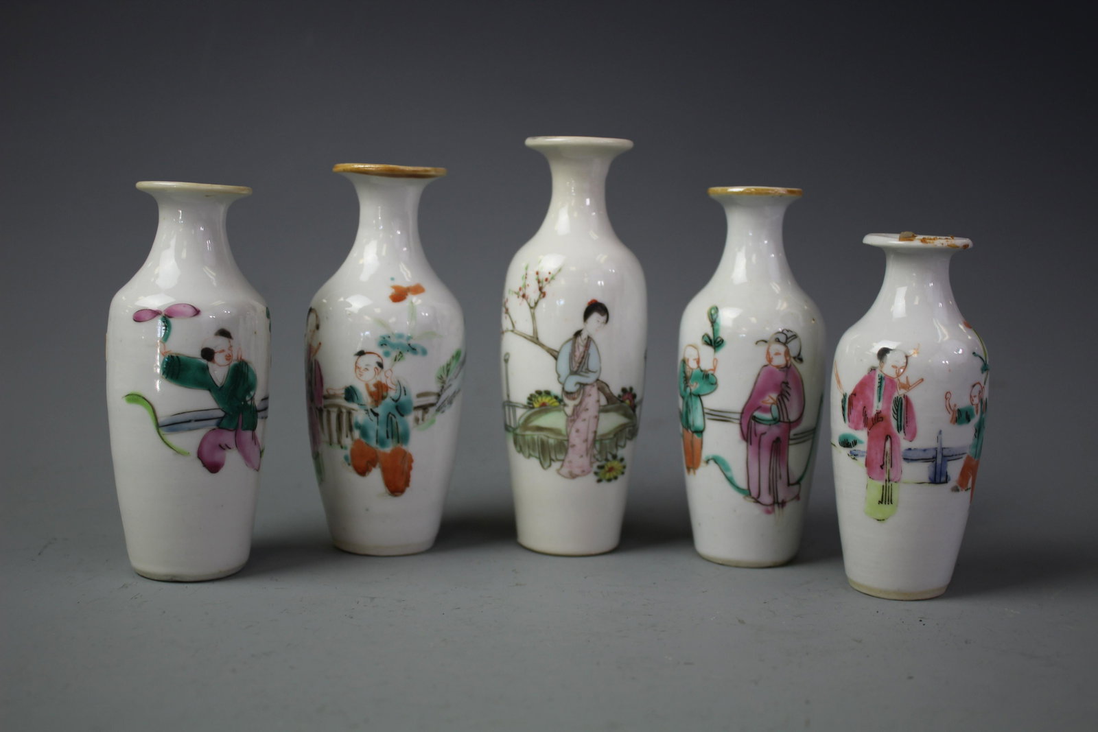 Set Of Small Five Famille Vases, Qing Dynasty: Set Of Small Five Famille Vases, Qing Dynasty