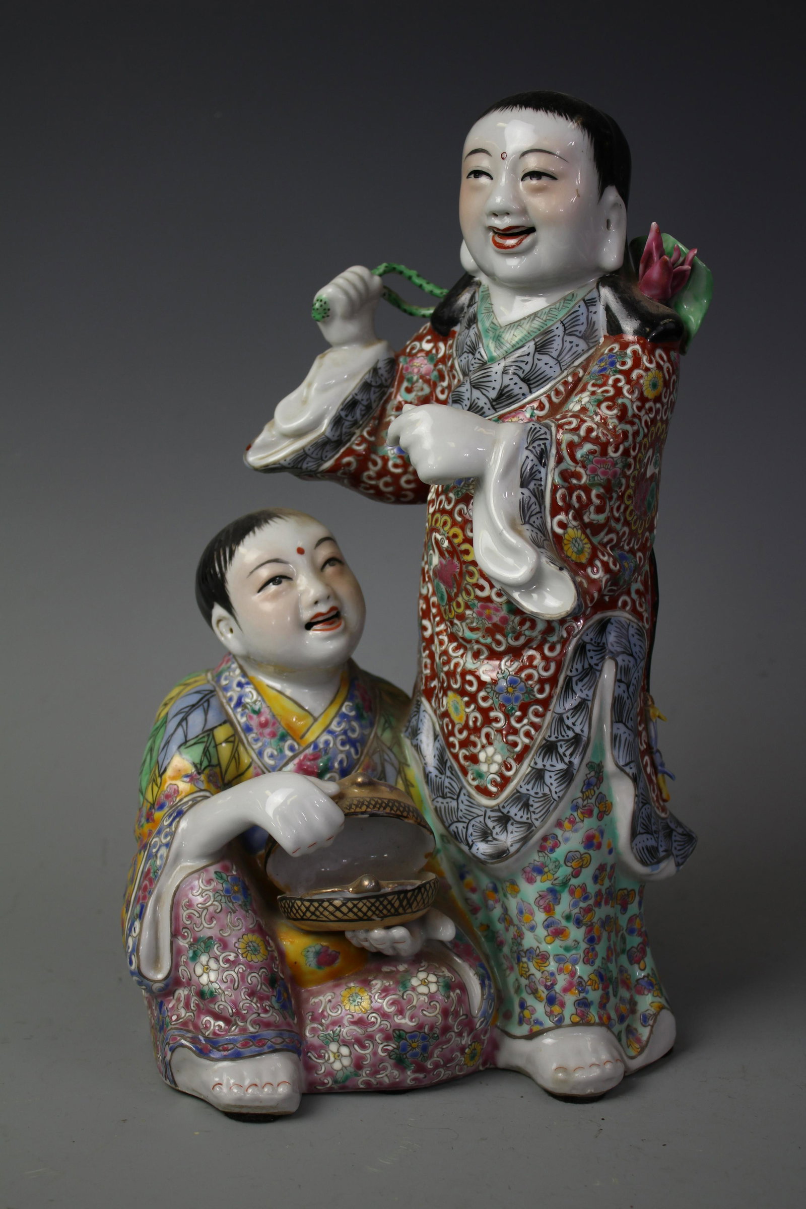 Famille Porcelain Figures Of Two Immortals, Qing: Famille Porcelain Figures Of Two Immortals, Qing Dynasty