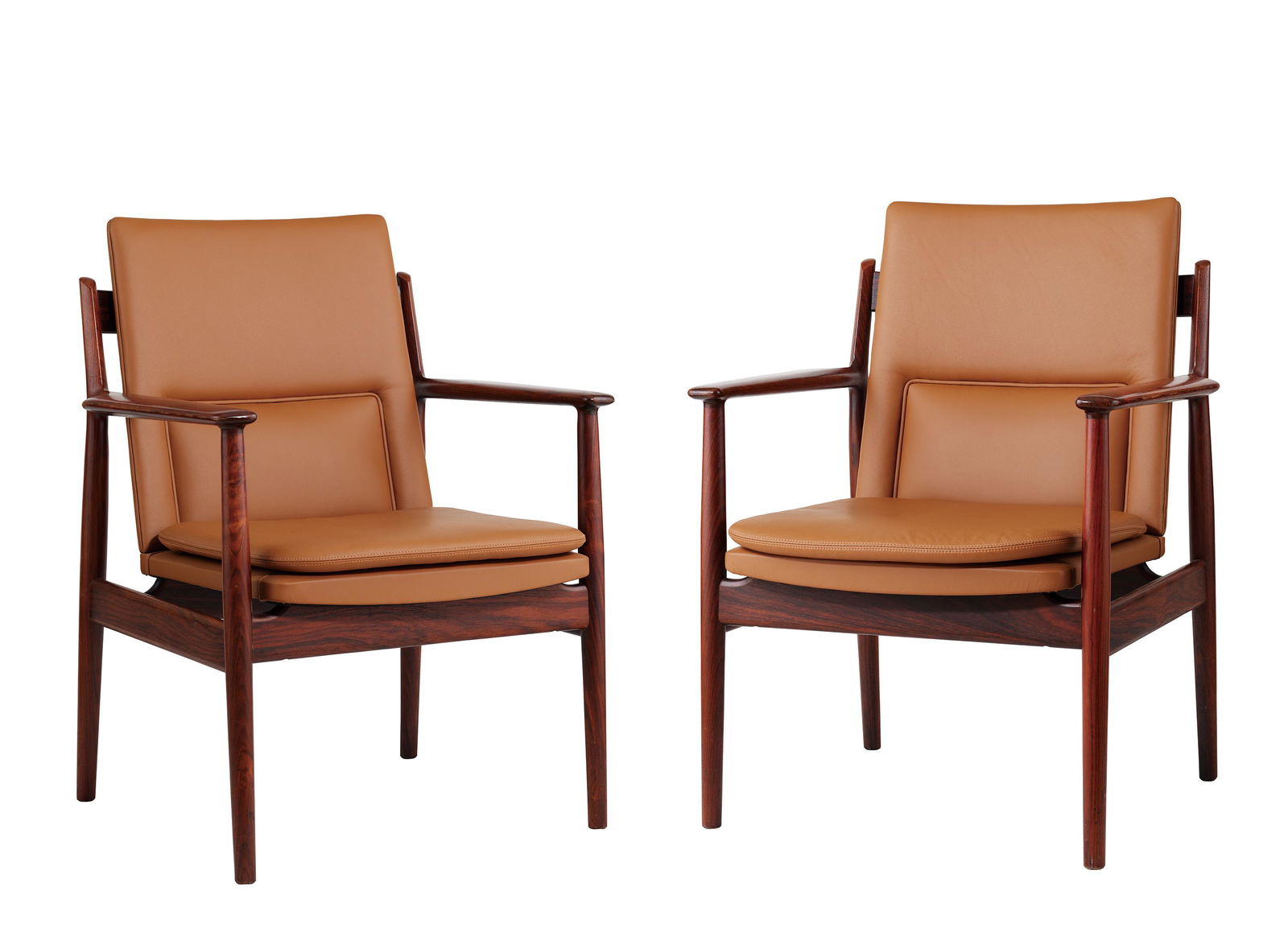 MODEL-431: ARNE VODDER Arne Vodder .Model-431(兩張) 尺寸:W: 68 cm D:65 cm H:87 cm Sh:45 cm