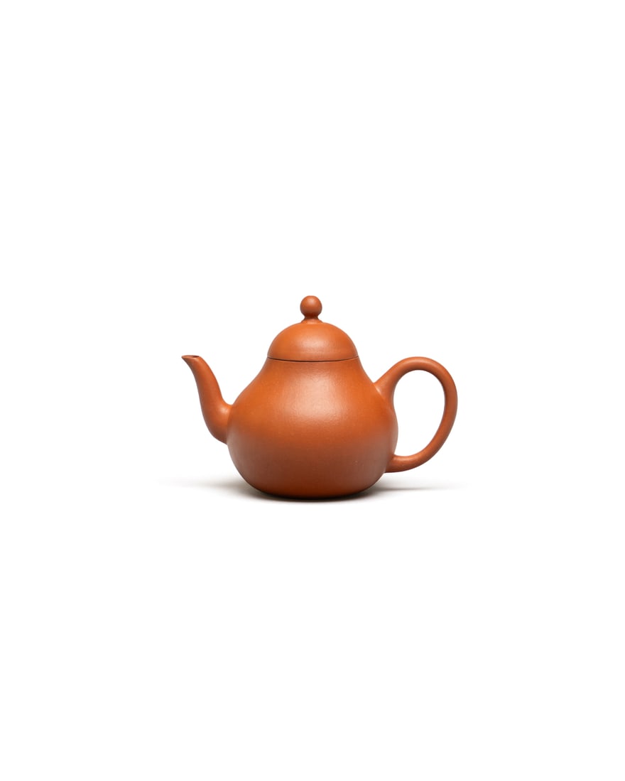 A ZISHA 'PEAR-SHAPED' TEAPOT (1 of 6)