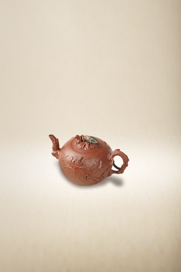 A ZISHA TEAPOT (1 of 5)