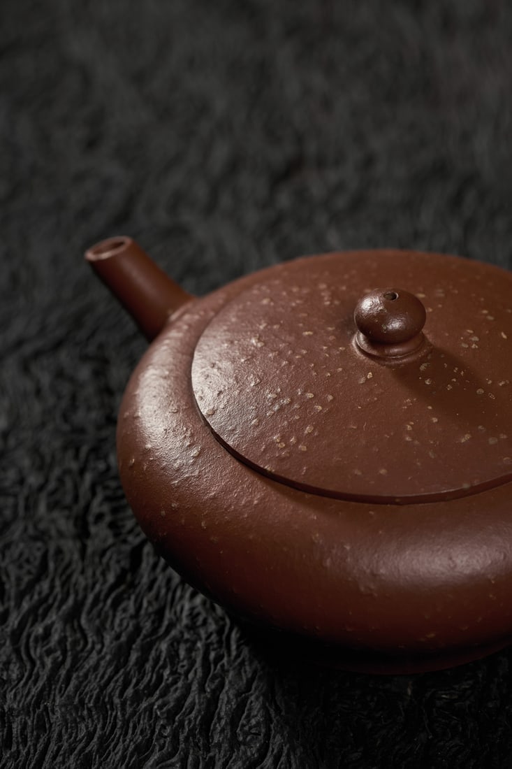 A ZISHA TEAPOT (1 of 4)