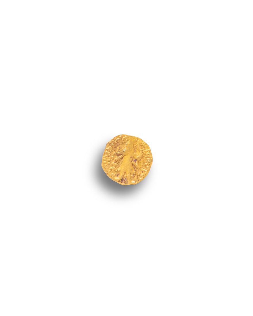 A GROUP OF GOLD COINS: 品名(title):貴霜王朝（公元1-3世紀） 金幣一組二件。年代(Age): KUSHAN EMPIRE