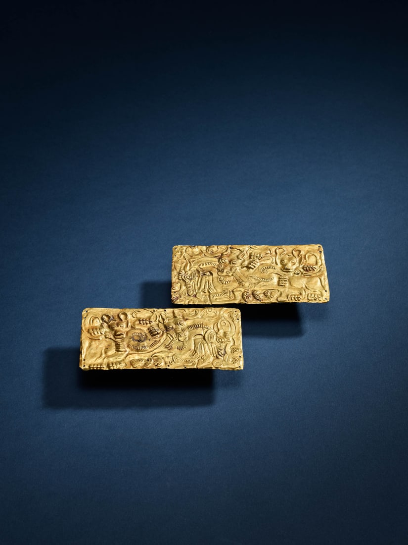 A PAIR OF ORDOS GOLD 'BEARS ATTACKING A HORSE' PLAQUES (1 of 1)
