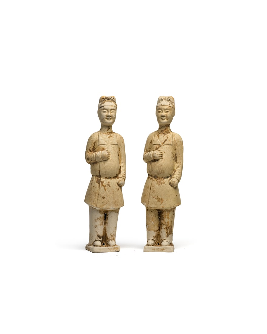 A PAIR OF 'GONGXIAN' SANCAI-GLAZED FIGURES: 品名(title):唐 鞏義窯三彩人物俑一對。年代(Age): TANG (618-907 A.D.)。 尺寸:各22.