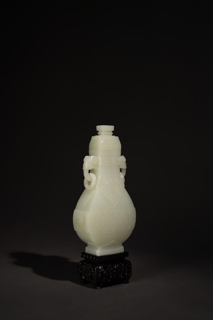 A WHITE JADE 'TAOTIE' VASE AND COVER (1 of 4)