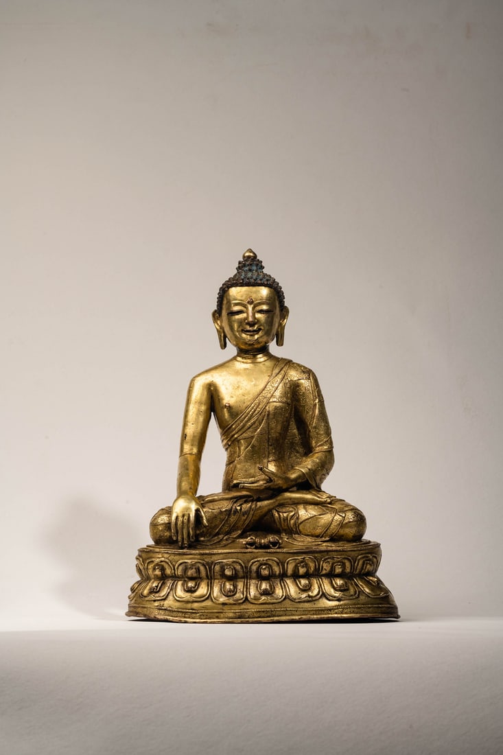 AN IMPORTANT GILT-BRONZE FIGURE OF AKSHOBHYA BUDDHA, SONAM GYALTSEN SCHOOL (1 of 8)