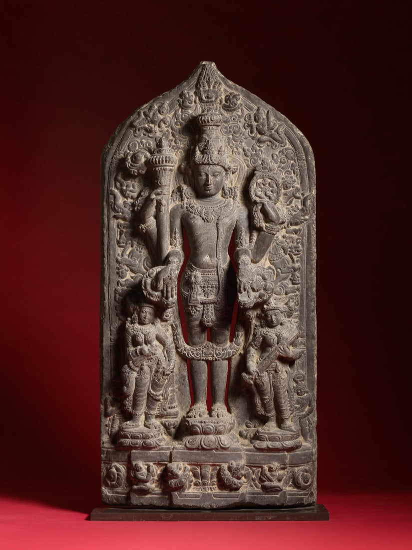 A BLACK STONE STELE DEPICTING VISHNU, PALA (1 of 1)